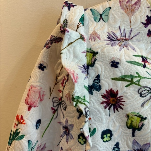 YUMI Sz 6 Jacket Snap Buttons Ruffles at Shoulders Floral Butterflies Textured - Picture 5 of 12